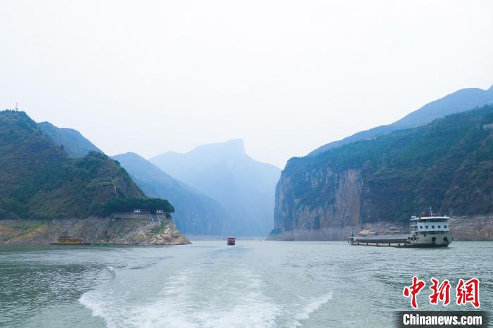 一場巡河“找茬”行動，何以巡出碧水東流的長江？