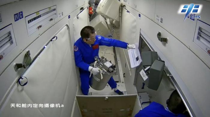 核心艙衛(wèi)生區(qū)。圖片來源：中國(guó)載人航天工程辦公室官方微信