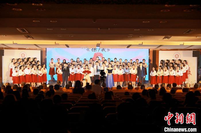 詩歌朗誦會現(xiàn)場。　閩南師范大學(xué)供圖