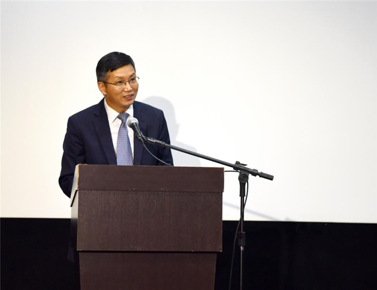中國駐圣保羅總領(lǐng)事余鵬在開幕活動中致辭。 圣保羅州立大學孔子學院供圖