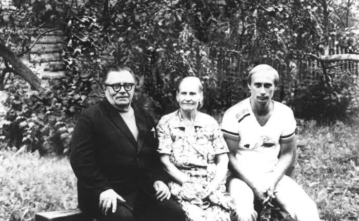 從圣彼得堡到莫斯科，普京從政大事記：下一個(gè)六年怎么走？