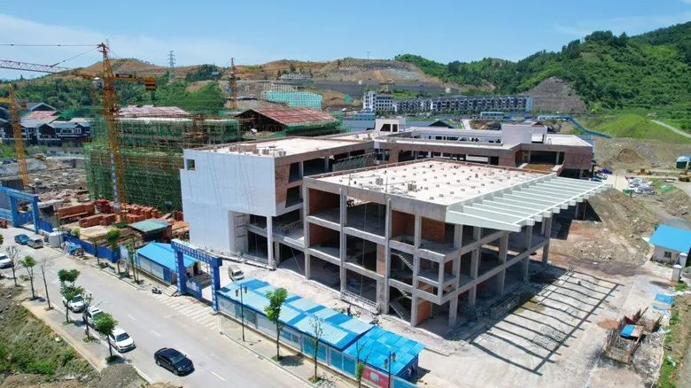 正在建設中的土家織錦文化創(chuàng)意園 全?，摂z
