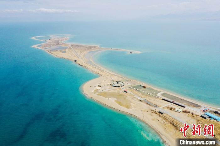 圖為青海湖。　李江寧 攝