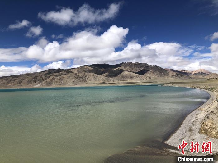 西藏阿里的高原湖泊別若錯(cuò)(又稱別若則錯(cuò))海拔約4470米?！?lt;a target='_blank' href='/'><p  align=