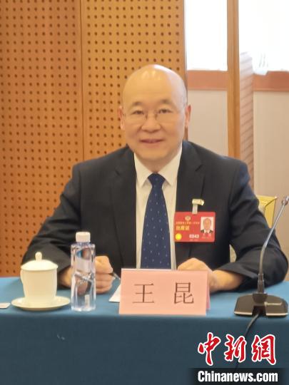 圖為全國政協(xié)委員，農(nóng)工黨青海省委會主委王昆?！∈茉L者供圖