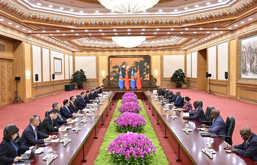 9月2日上午，國家主席習(xí)近平在北京人民大會堂會見來華出席中非合作論壇北京峰會的剛果（金）總統(tǒng)齊塞克迪。