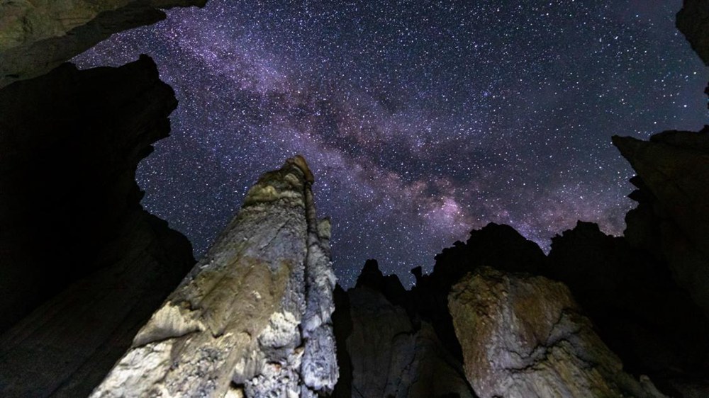 手可摘星辰。貢覺群培攝