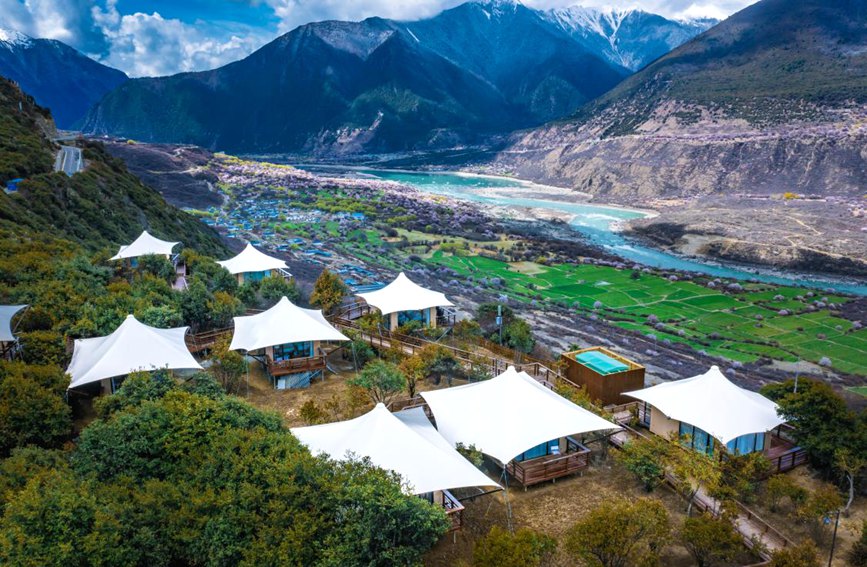 依托桃花資源，打造文旅產(chǎn)業(yè)。 張靜攝