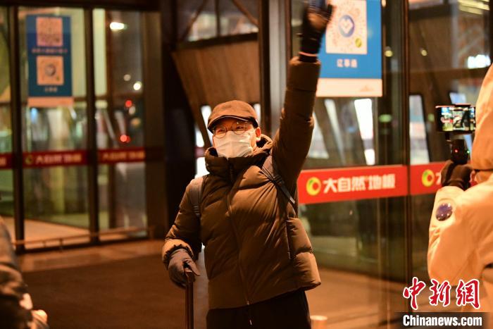 1月9日晚剛到沈陽(yáng)?！¤F西區(qū)委宣傳部 攝