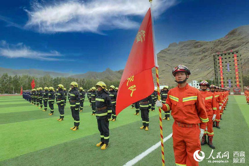 誓師大會(huì)現(xiàn)場(chǎng)。 人民網(wǎng) 李海霞 攝