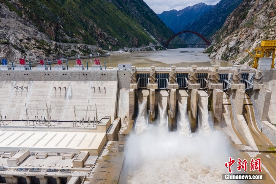 資料圖為2021年8月7日，西藏山南雅魯藏布江上的藏木水電站。（無人機畫面） <a target='_blank' href='/'><p  align=