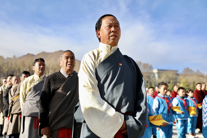 “升國旗、唱國歌”儀式現(xiàn)場(chǎng)。